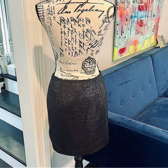 White House Black Market Sequin Skirt - Picture 4 of 15